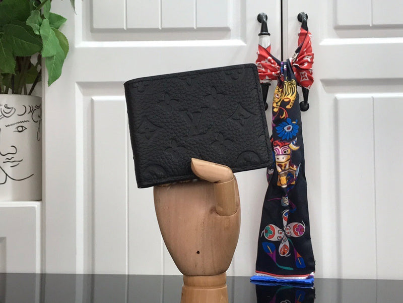 Amelia-LAON - All Wallets - 067