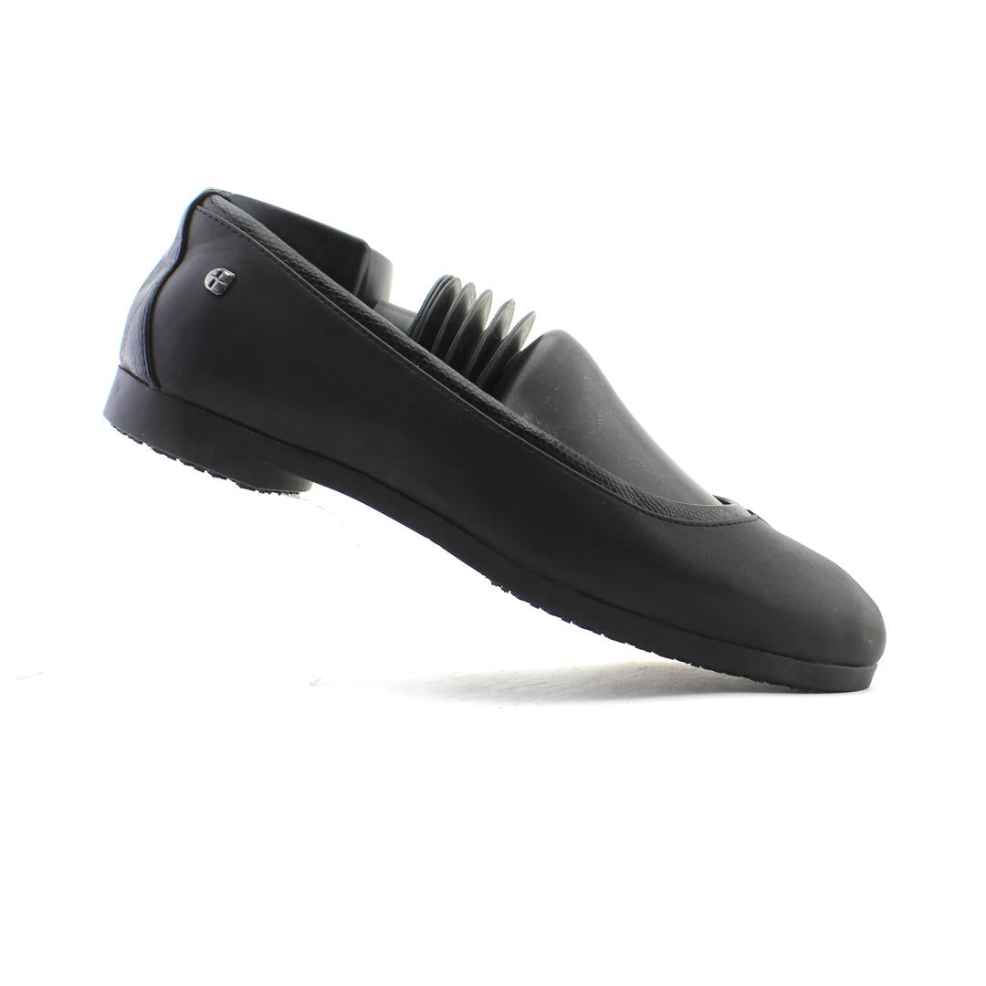SHOES FOR CREWS  REESE