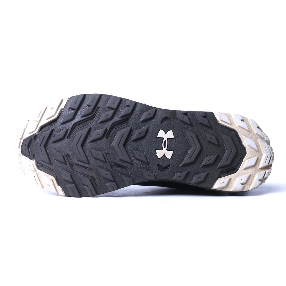 UNDER ARMOUR CHARGED BANDIT TR