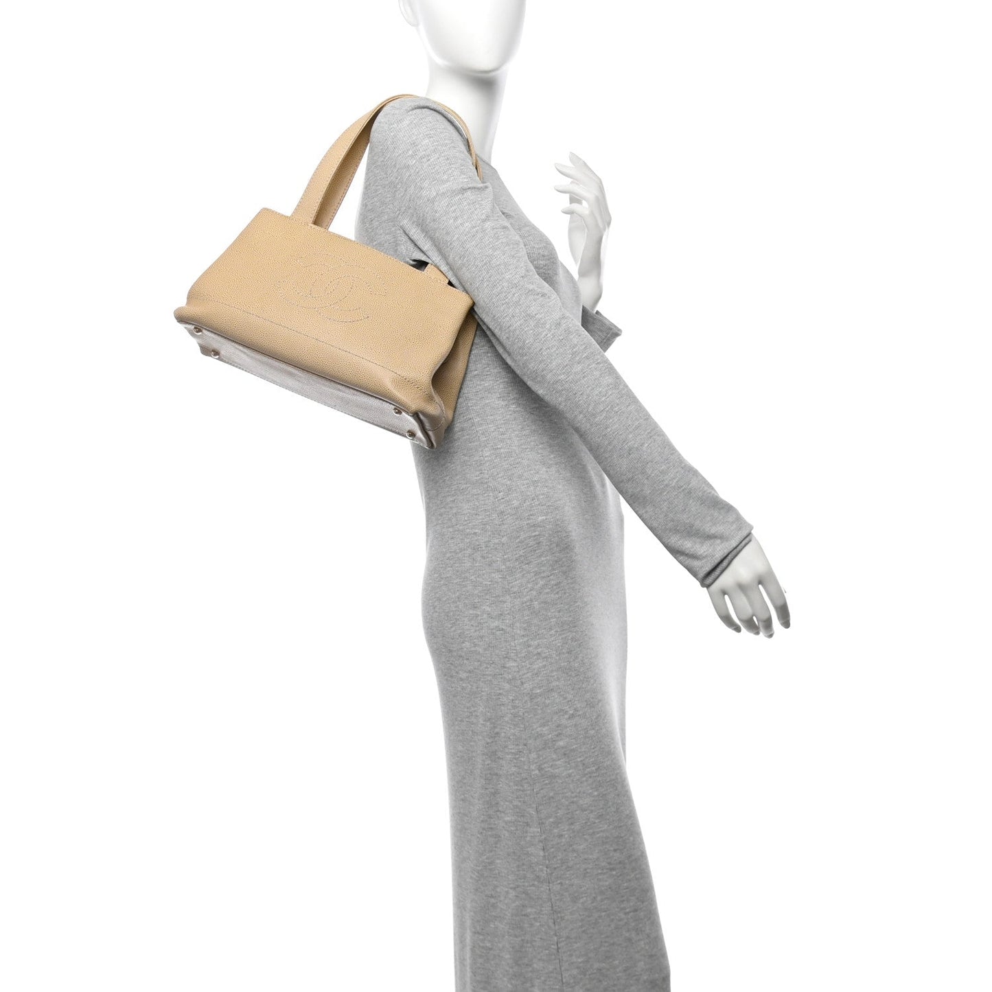 Amelia Caviar CC Shoulder Bag Beige