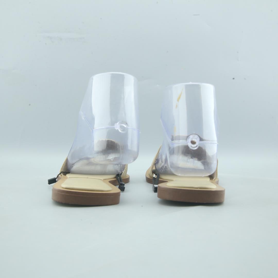 ZARA. .