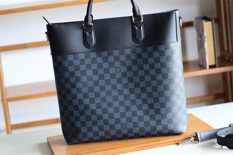 Fan Fashion Lu-Vi bags - 9884