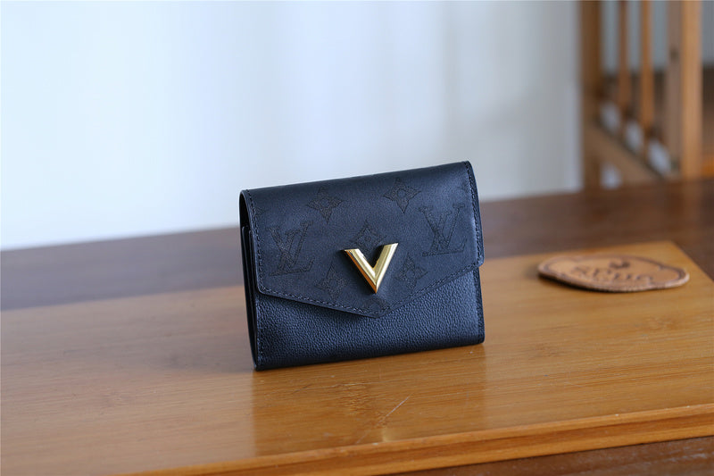 Fan Fashion Lu-Vi bags - 9380