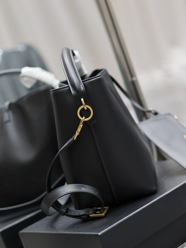Amelia - YSL Bag - 1850