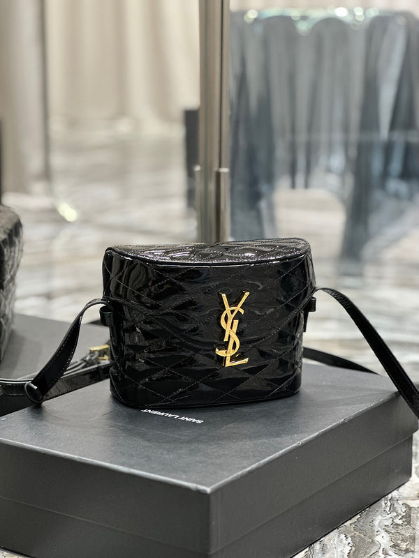 Amelia - YSL Bag - 1790