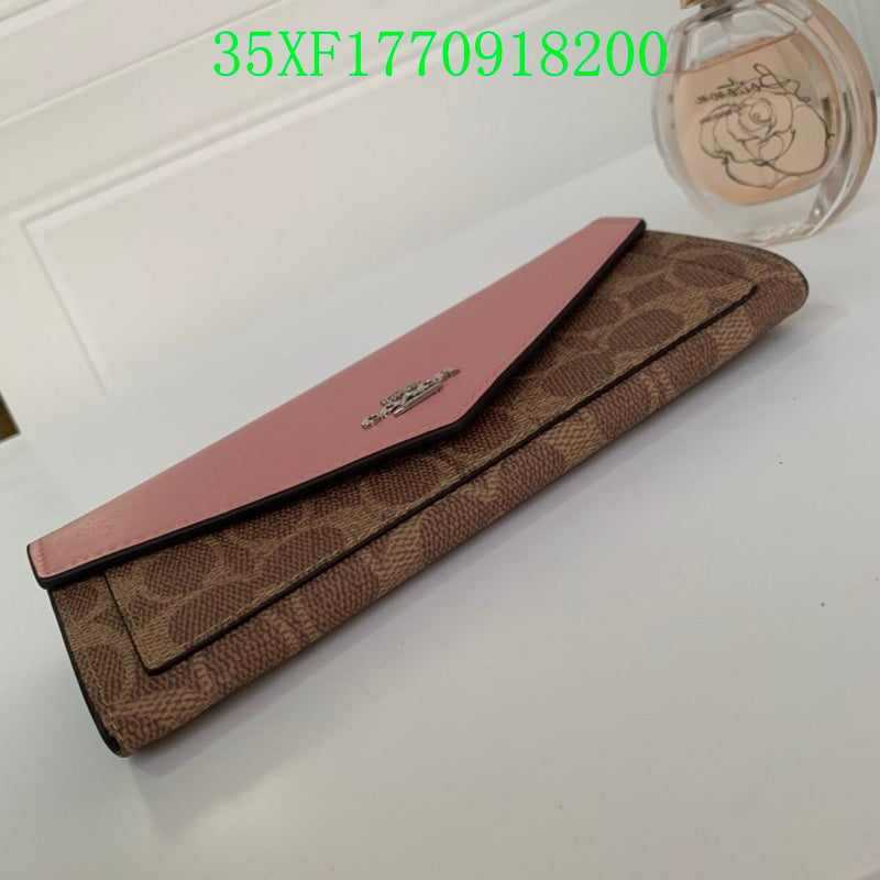 Amelia - CAH Wallet - 085