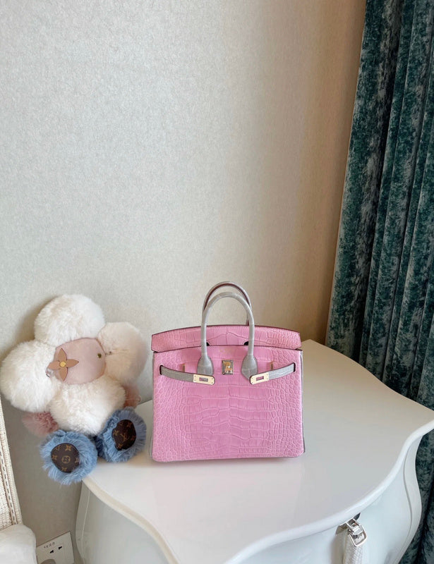 Amelia - HMS Bags - 1742