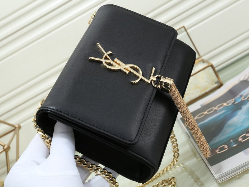Amelia - YSL Bag - 3547