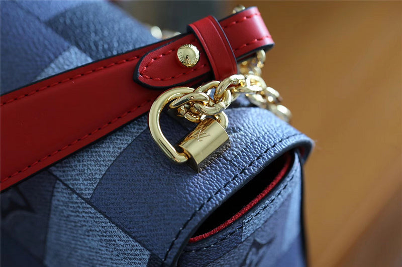 Fan Fashion Lu-Vi bags - 8536