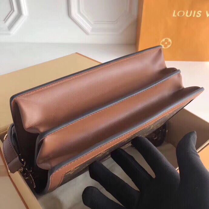Fan Fashion Lu-Vi bags - 17889
