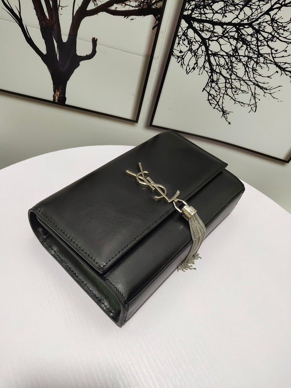 Amelia - YSL Bag - 3545