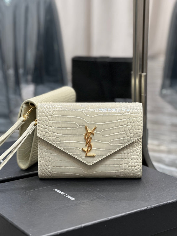 Amelia - YSL Bag - 3955