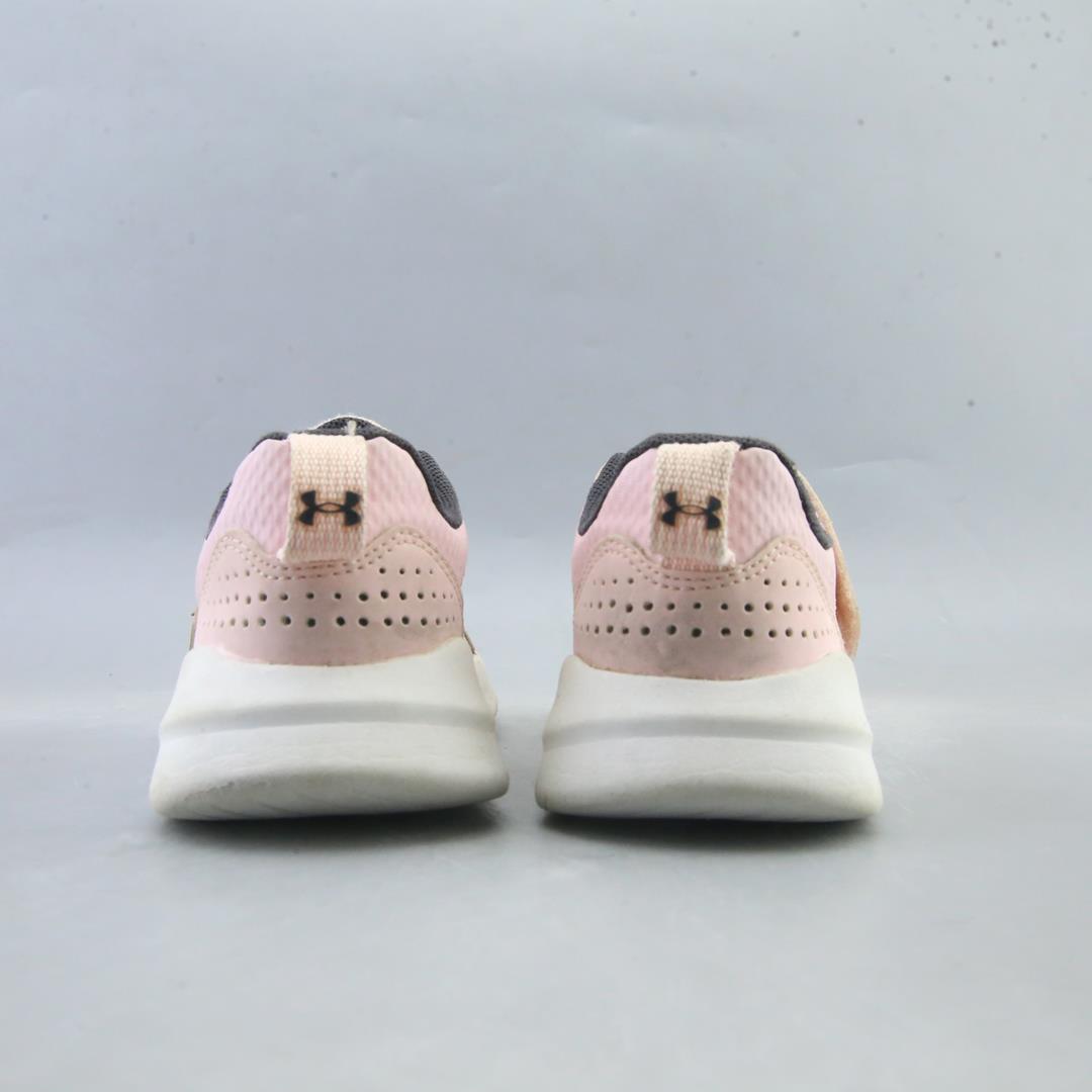 UNDER ARMOUR  ESSENTIAL