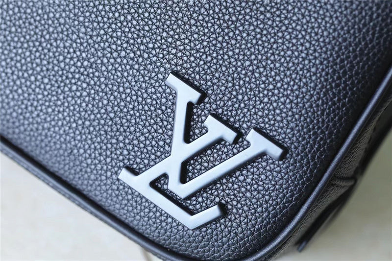 Fan Fashion Lu-Vi bags - 10679