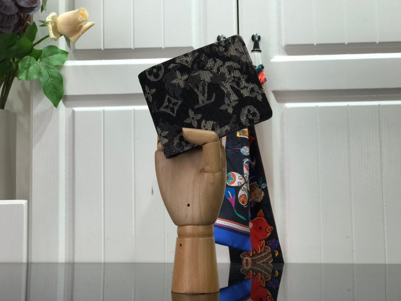 Amelia-LAON - All Wallets - 023