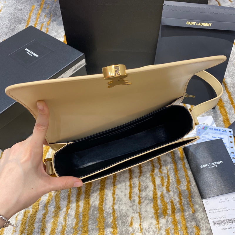 Amelia - YSL Bag - 3829