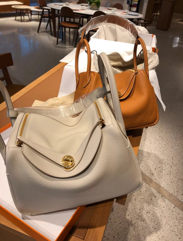 Amelia - HMS Bags - 1752