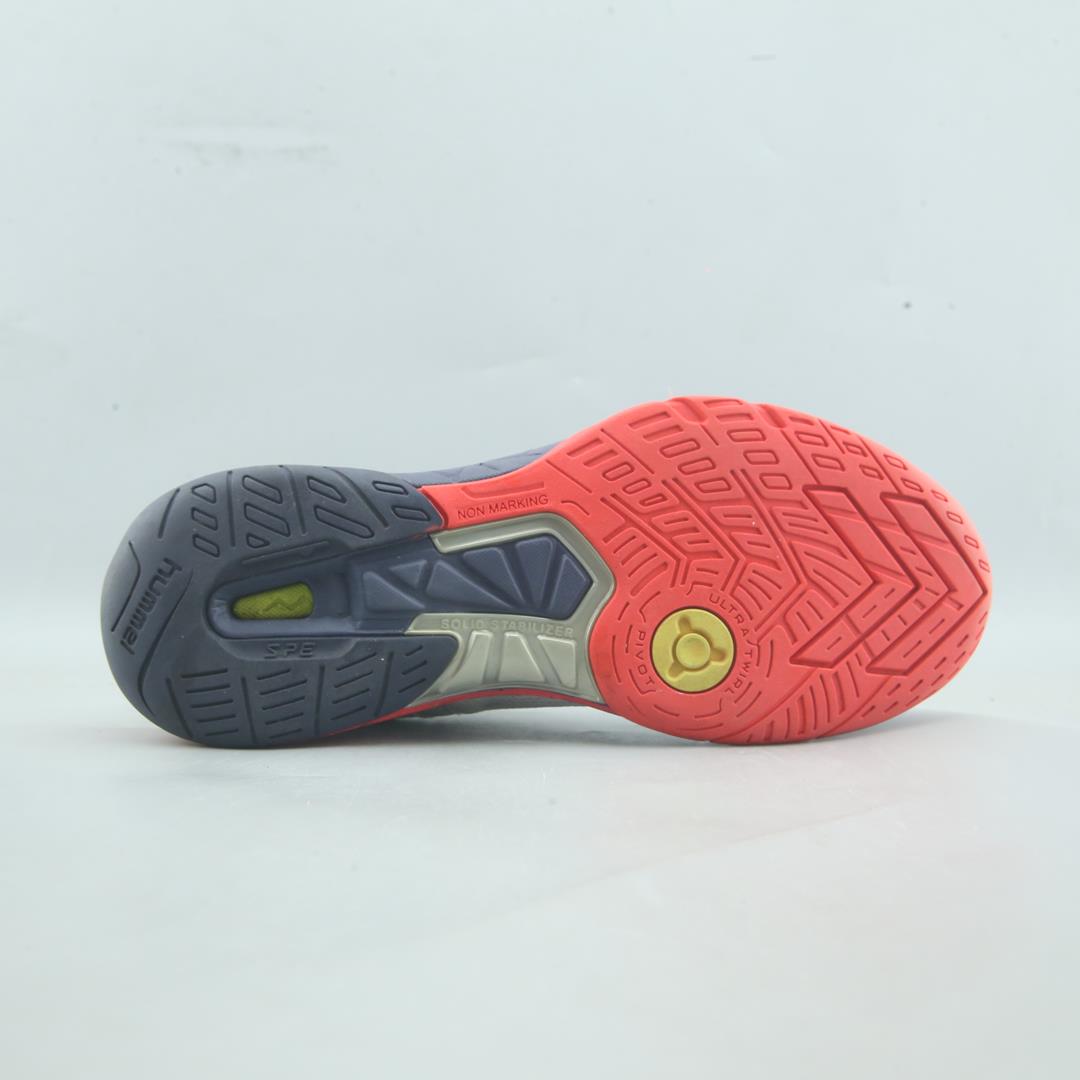 HUMMEL AERO 180