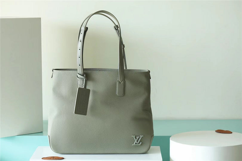 Fan Fashion Lu-Vi bags - 9906