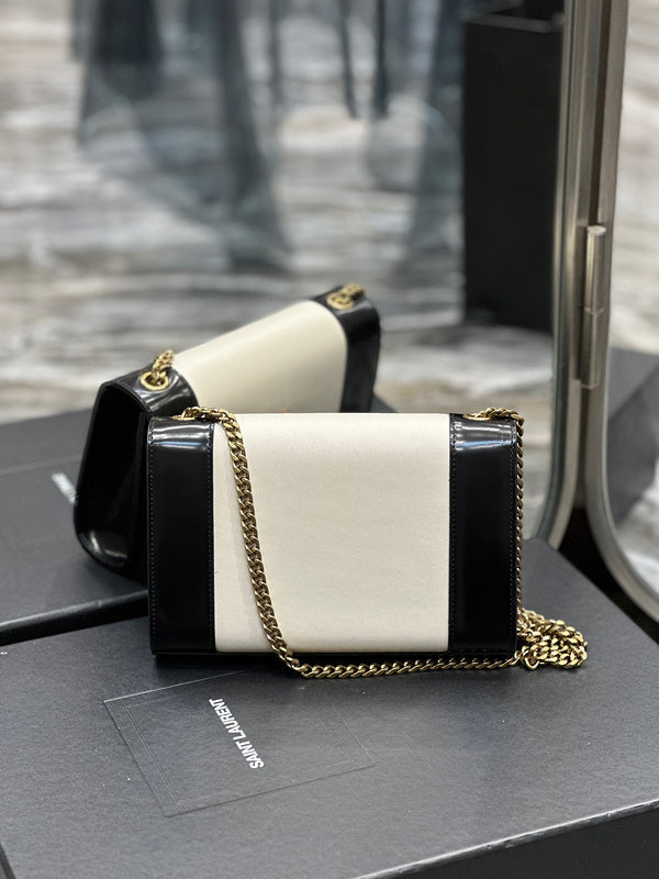 Amelia - YSL Bag - 1954