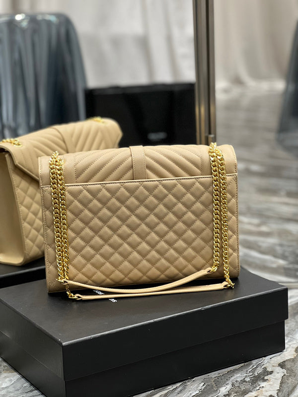Amelia - YSL Bag - 1888