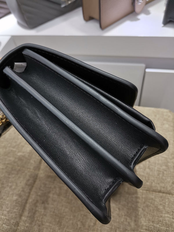 Amelia - YSL Bag - 3516