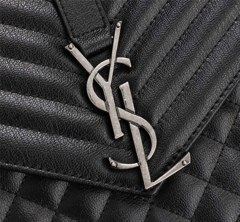 Amelia - YSL Bag - 2851