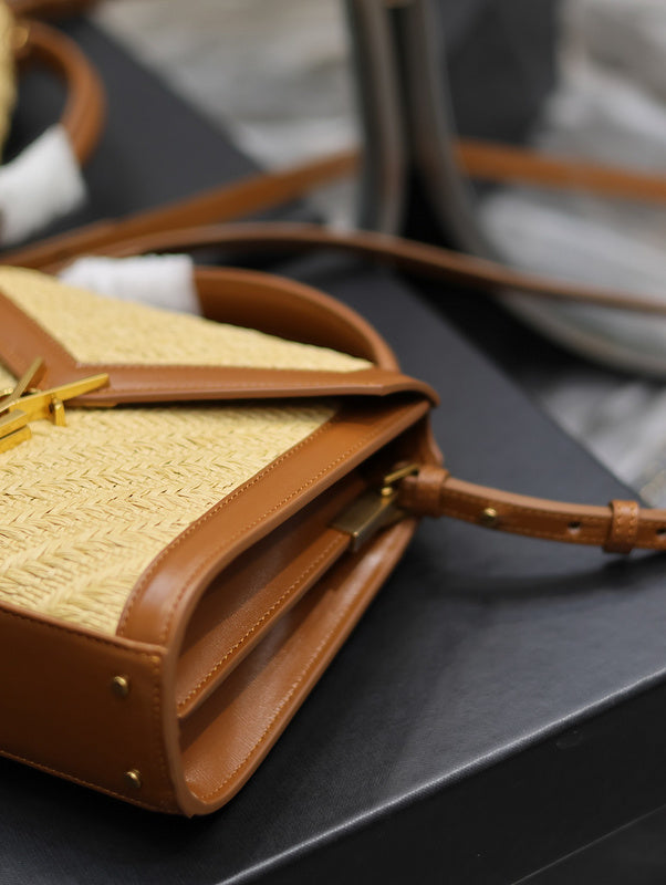 Amelia - YSL Bag - 1834