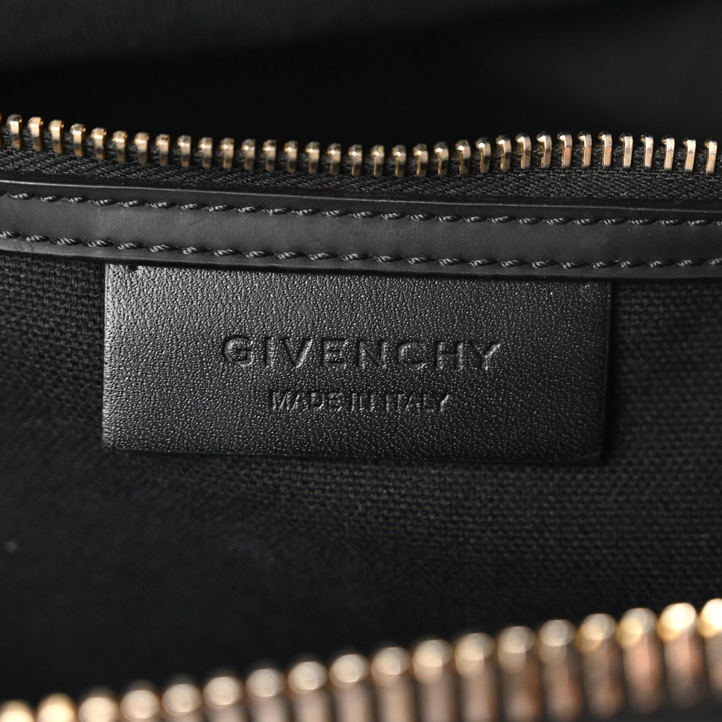 Givenchy Rubber Effect Calfskin Antigona Black