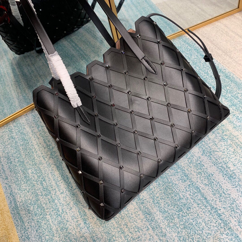 VAL LUXURY BAGS - FOR FASHION LOVERS  AFFORDABLE LUXURY BAGS- 1249