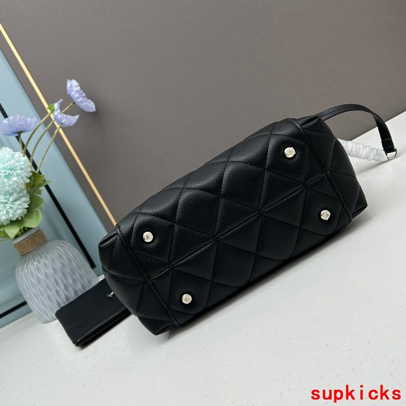 Amelia- Mix Wallets - 588