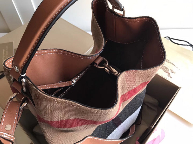 Burberry Bags - Bagsattire   434