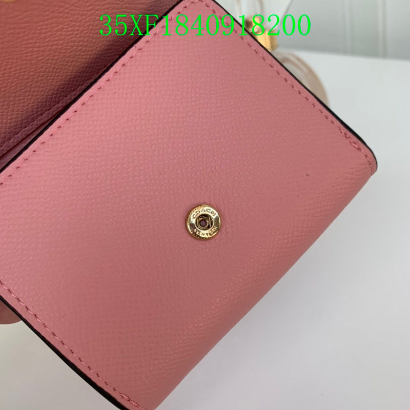 Amelia - CAH Wallet - 075