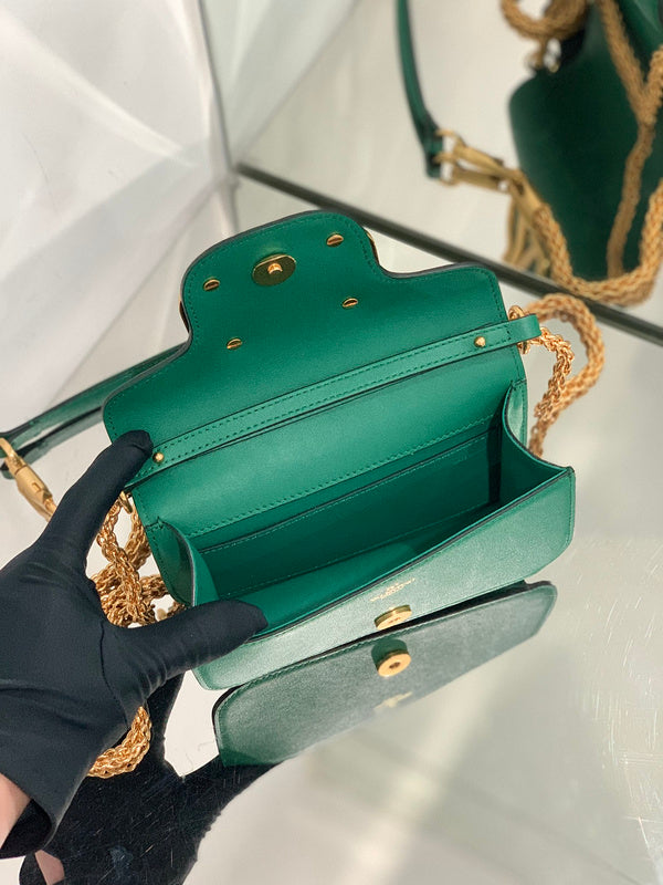 Amelia's Bag Gallery - VEL Bags - 1600