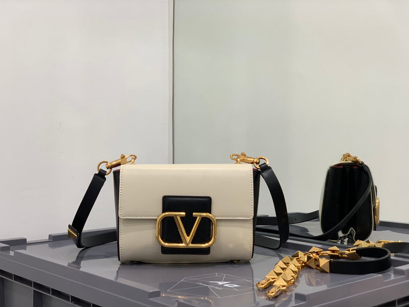 VAL LUXURY BAGS - FOR FASHION LOVERS  AFFORDABLE LUXURY BAGS- 1435