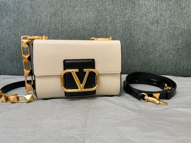Amelia's Bag Gallery - VEL Bags - 979
