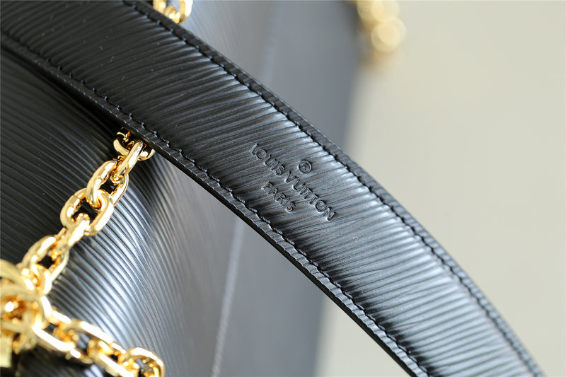 Fan Fashion Lu-Vi bags - 8524
