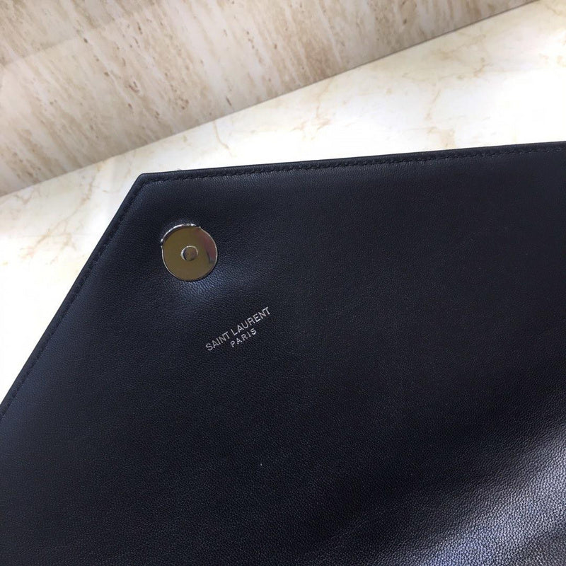 Amelia - YSL Bag - 2667