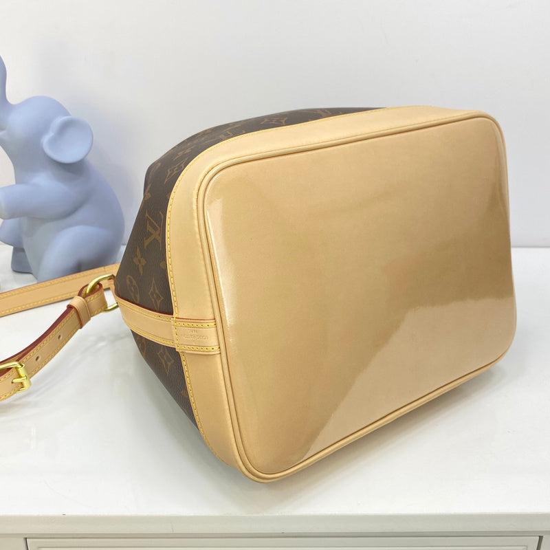Fan Fashion Lu-Vi Bags - 16895
