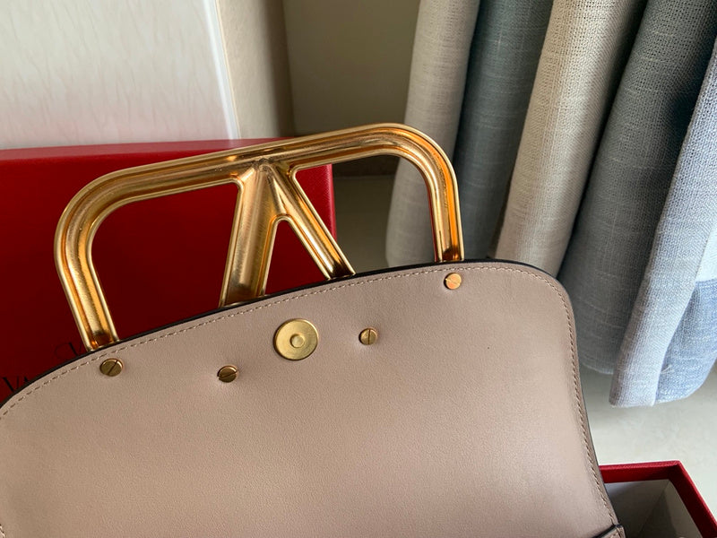 VAL LUXURY BAGS - FOR FASHION LOVERS  AFFORDABLE LUXURY BAGS- 1337
