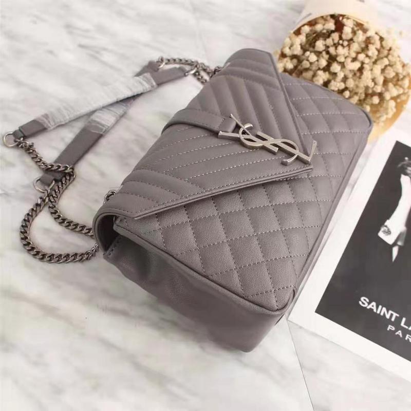 Amelia - YSL Bag - 2821