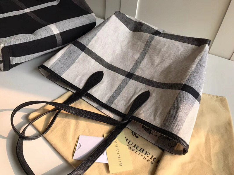 Burberry Bags - Bagsattire   290