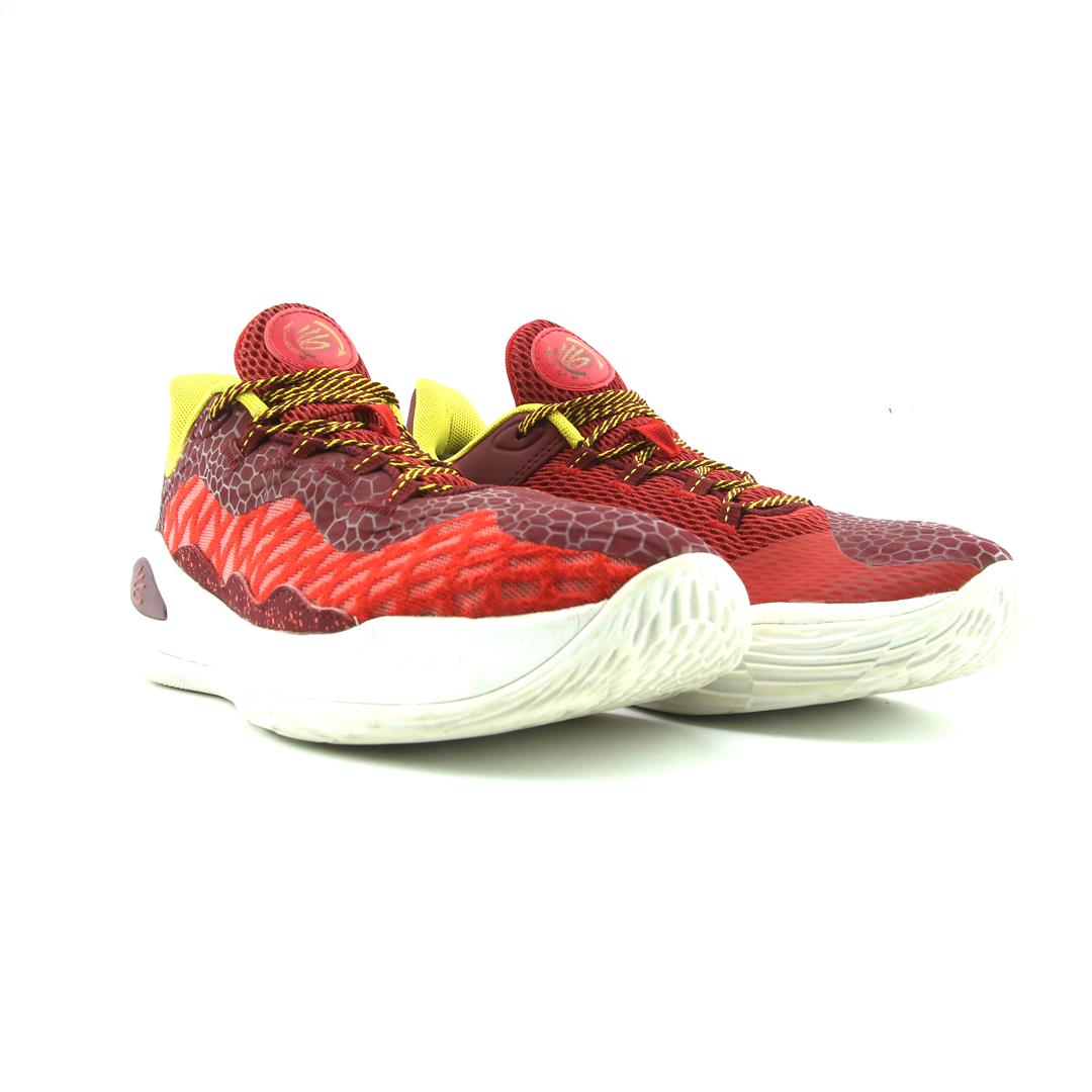 UNDER ARMOUR CURRY 11