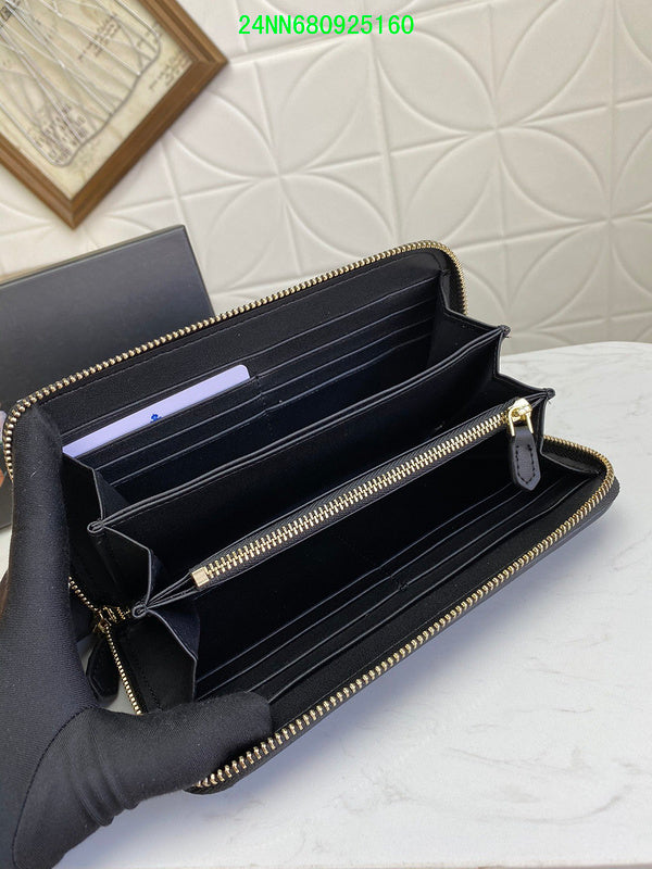 Amelia - PD Wallet - 300
