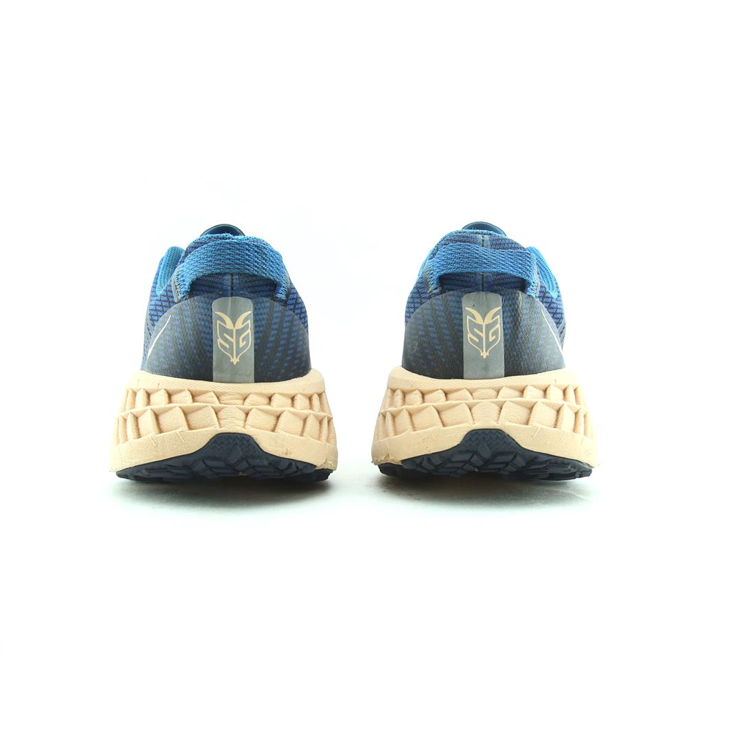 HOKA ONE ONE SPEEDGOAT 4