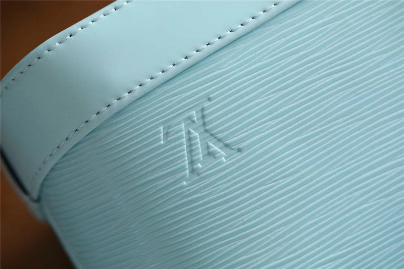 Fan Fashion Lu-Vi bags - 8298