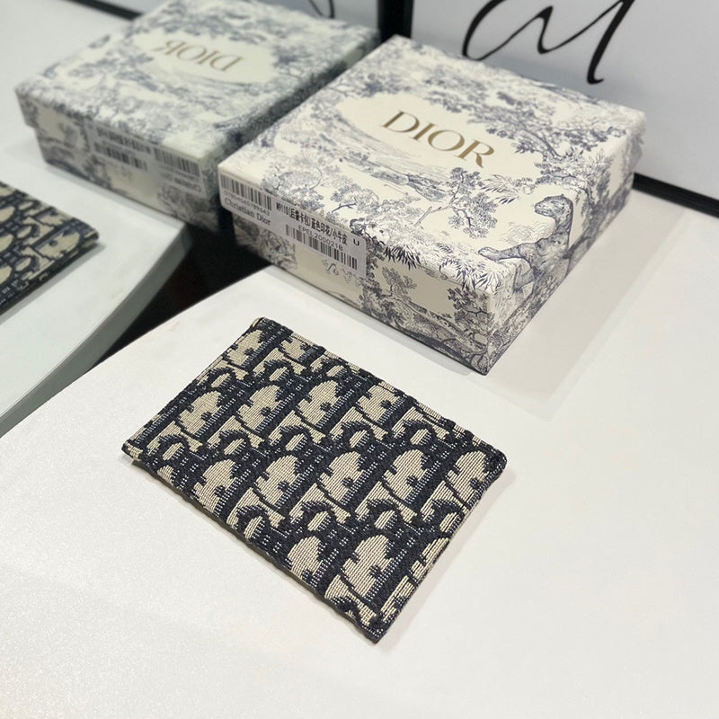 Amelia - DOR Wallets - 043
