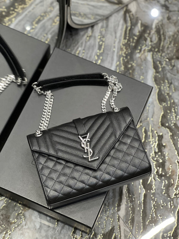Amelia - YSL Bag - 1889