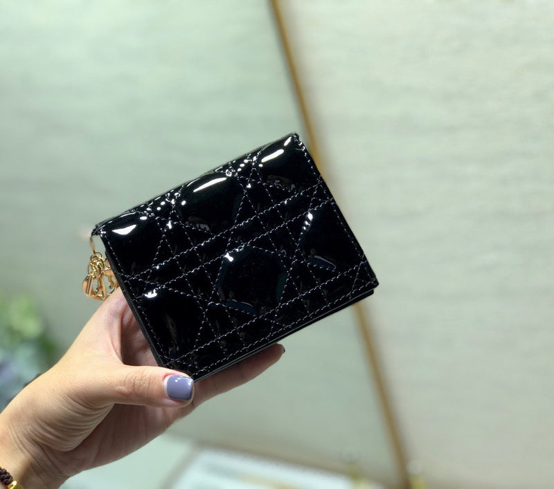 Amelia - DOR Wallets - 063