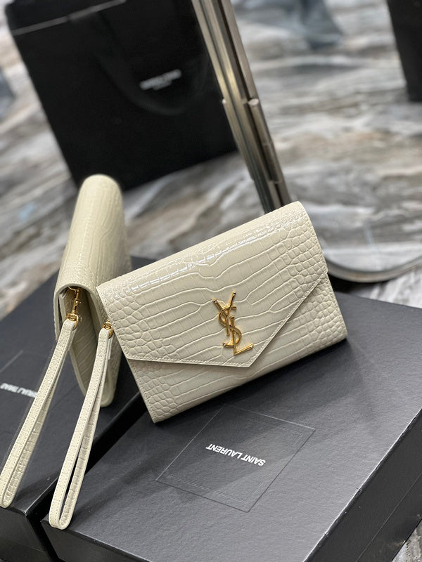 Amelia - YSL Bag - 3955